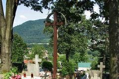 Cintorín vo Vraní dodnes nemá dom smútku ani vodovod