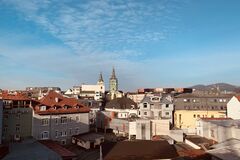 Mesto predlžuje opatrenia až do odvolania. Pôvodne mali platiť do dnešného dňa