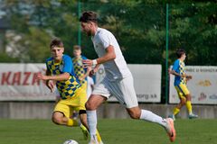 V. LIGA SKUPINA SEVER - Richard Dinga hetrikom rozhodol derby v Tepličke